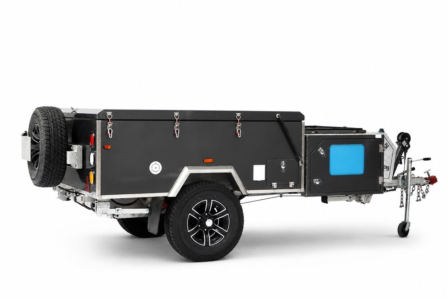 Vehicle, tent body, storage, chassis and towing details 10