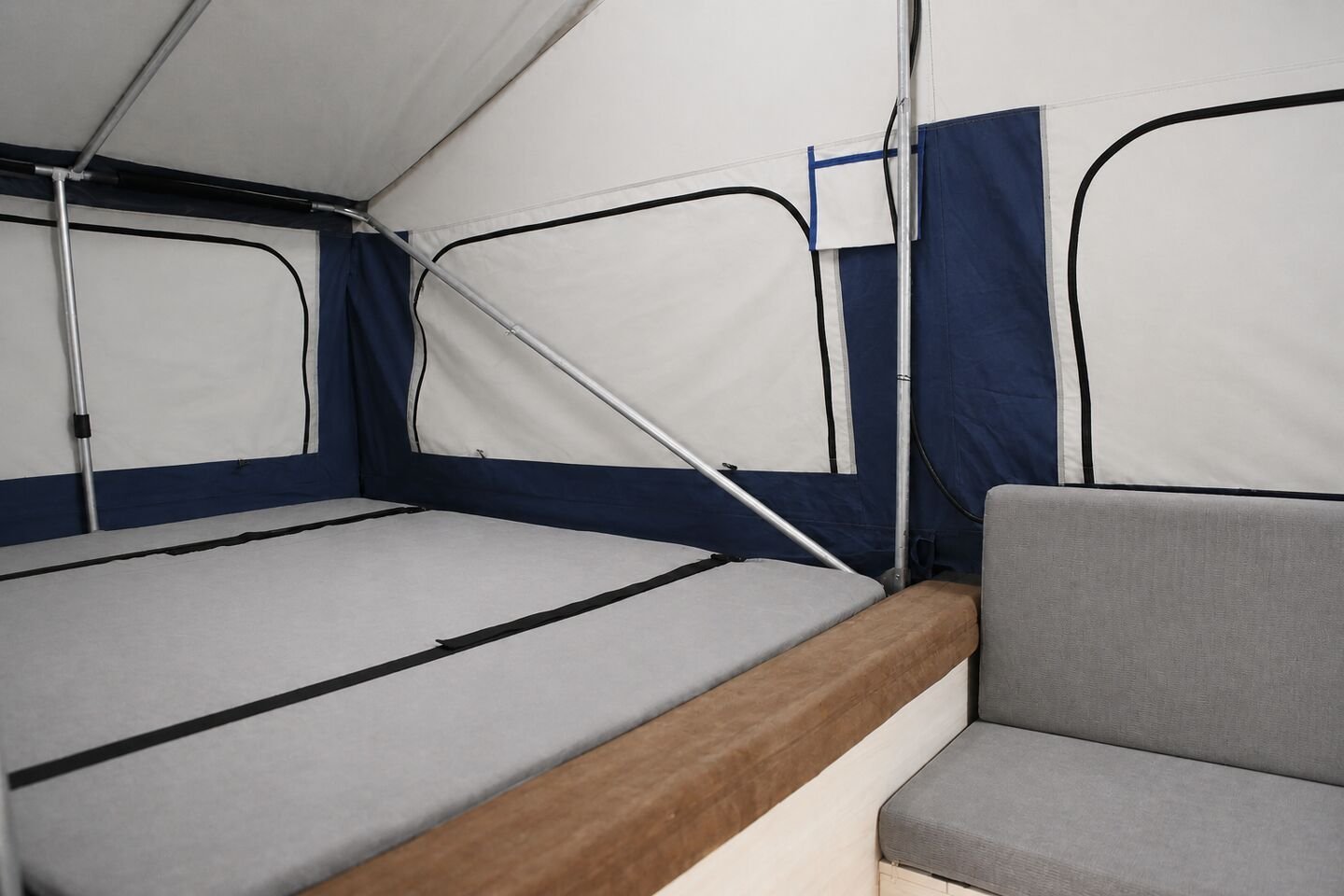 Vehicle, tent body, storage, chassis and towing details 36