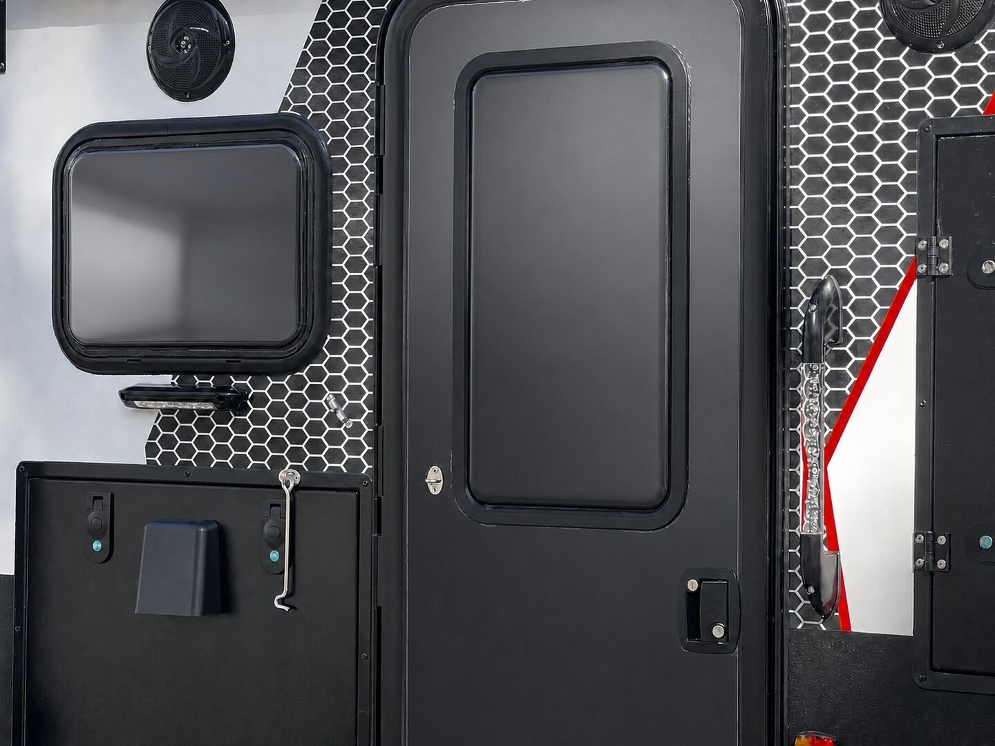 Vehicle, kitchen, storage, chassis and interior details 4