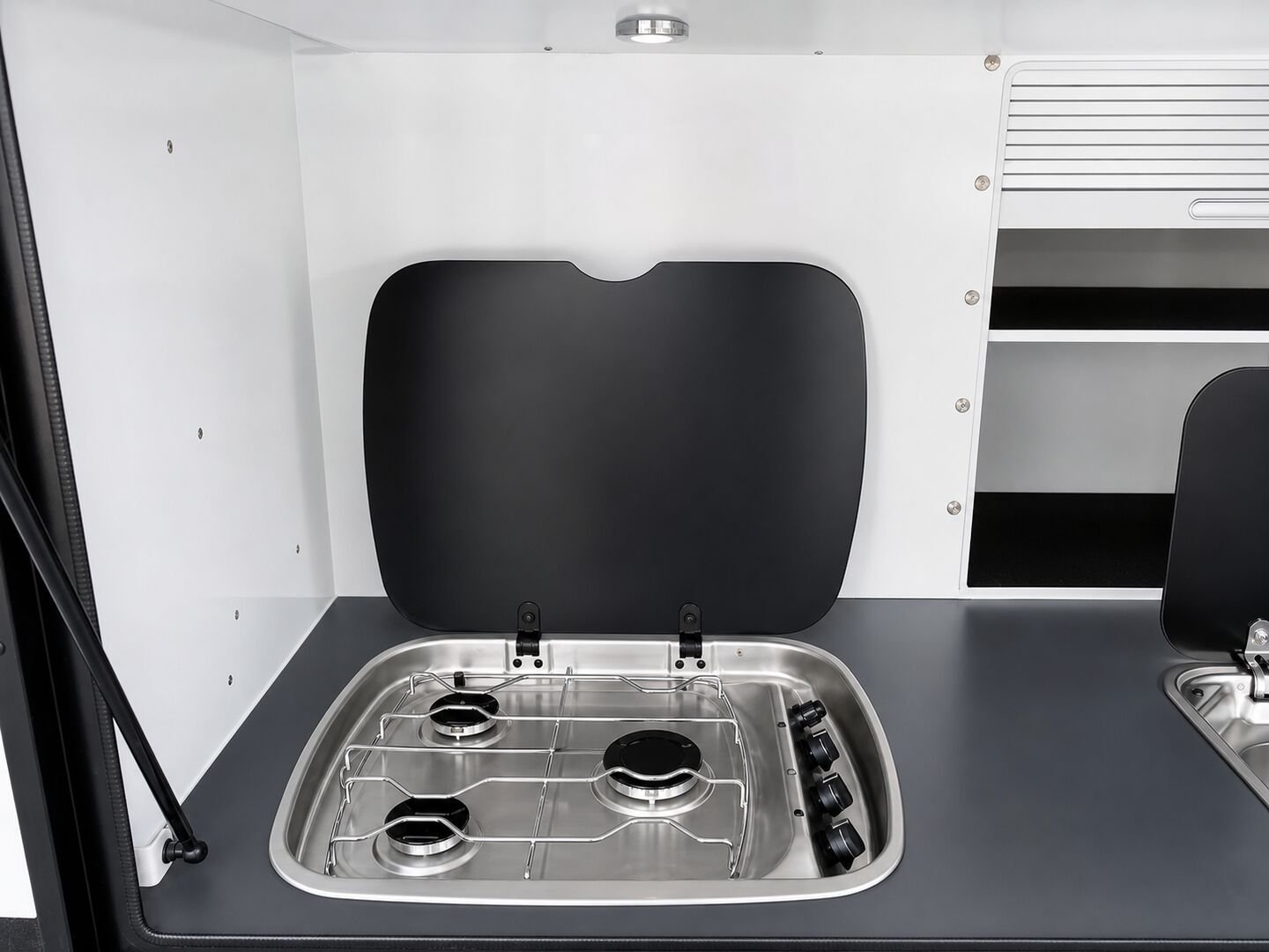 Vehicle, kitchen, storage, chassis and interior details 8