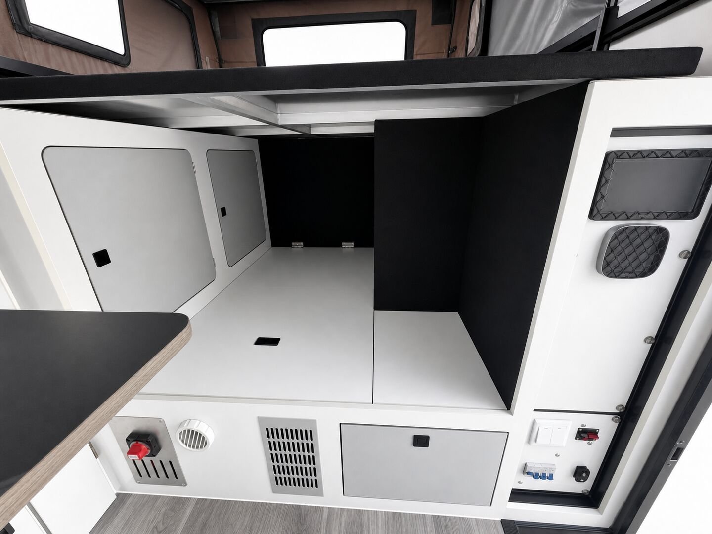 Vehicle, kitchen, storage, chassis and interior details 15