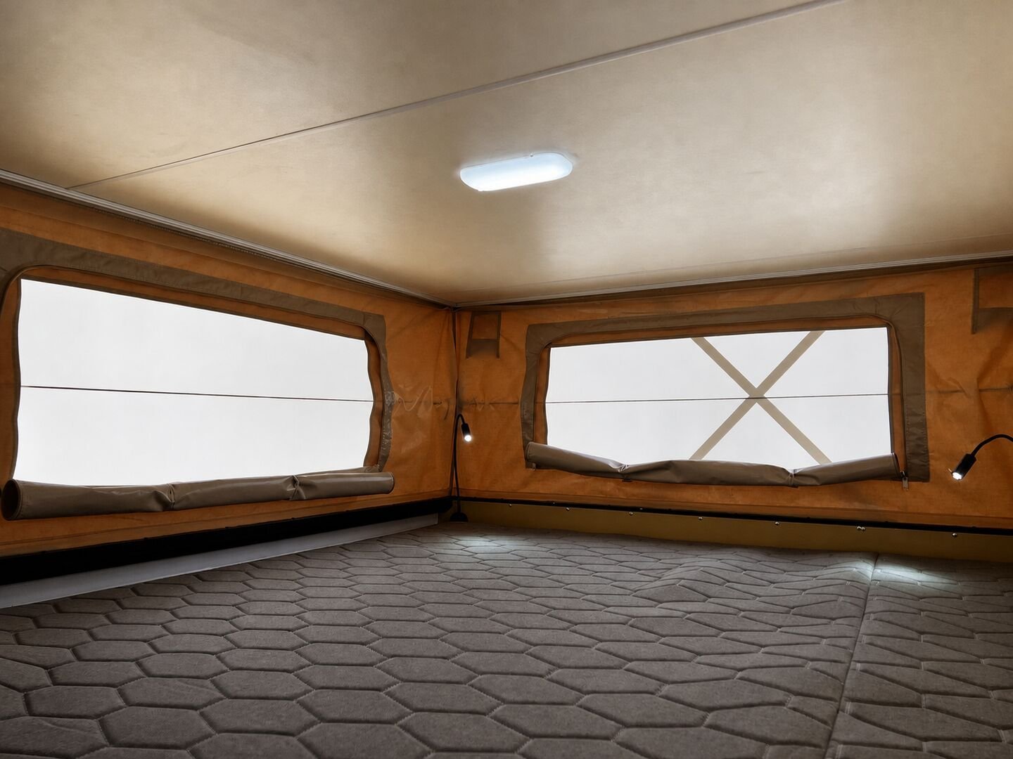 Vehicle, front box, kitchen, water, chassis and interior details 4