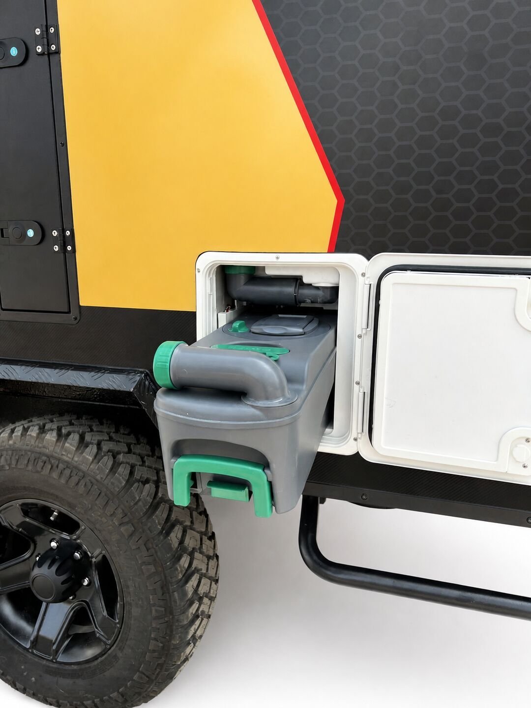 Vehicle, front box, kitchen, water, chassis and interior details 39