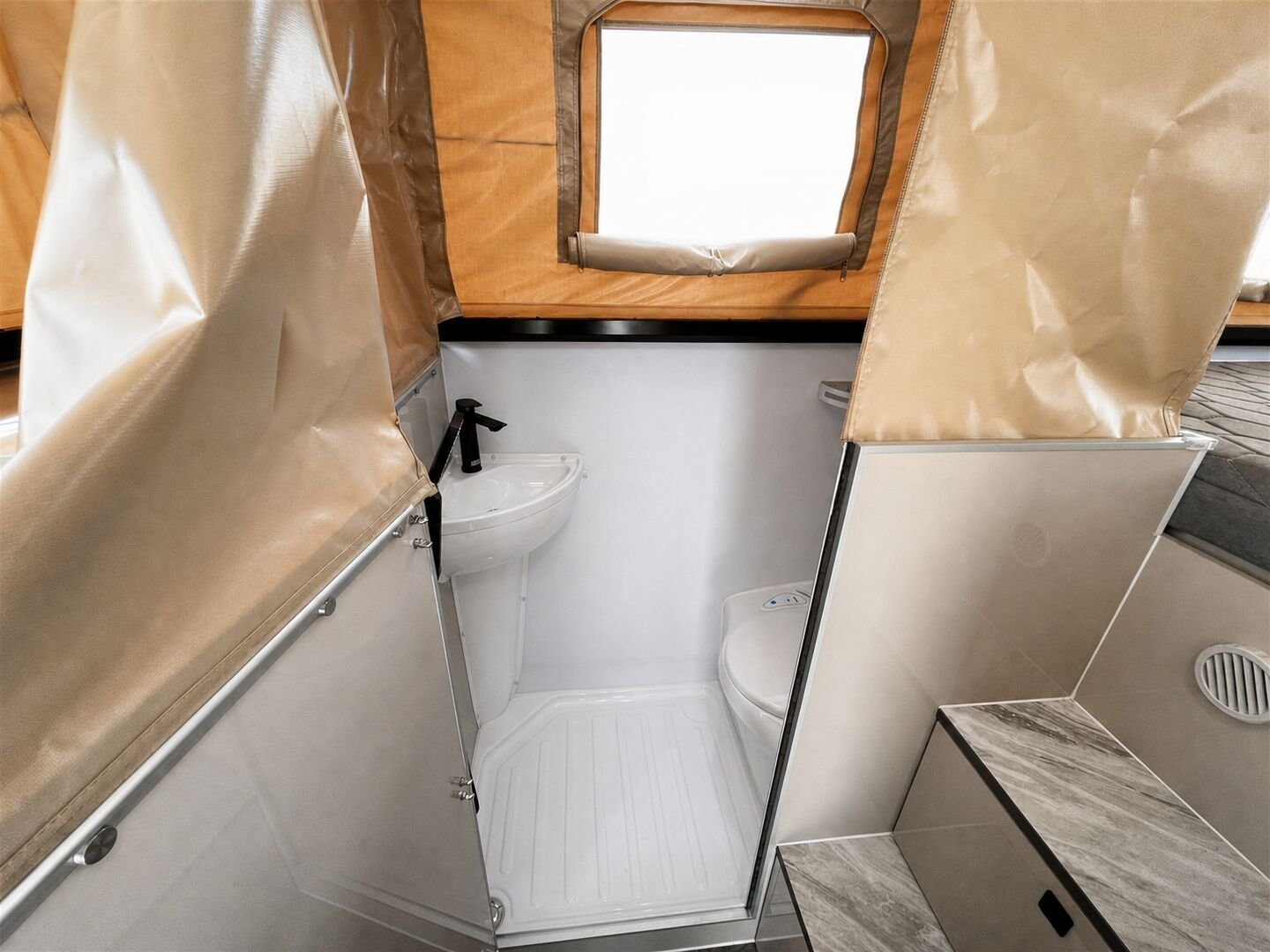 Vehicle, front box, kitchen, water, chassis and interior details 44
