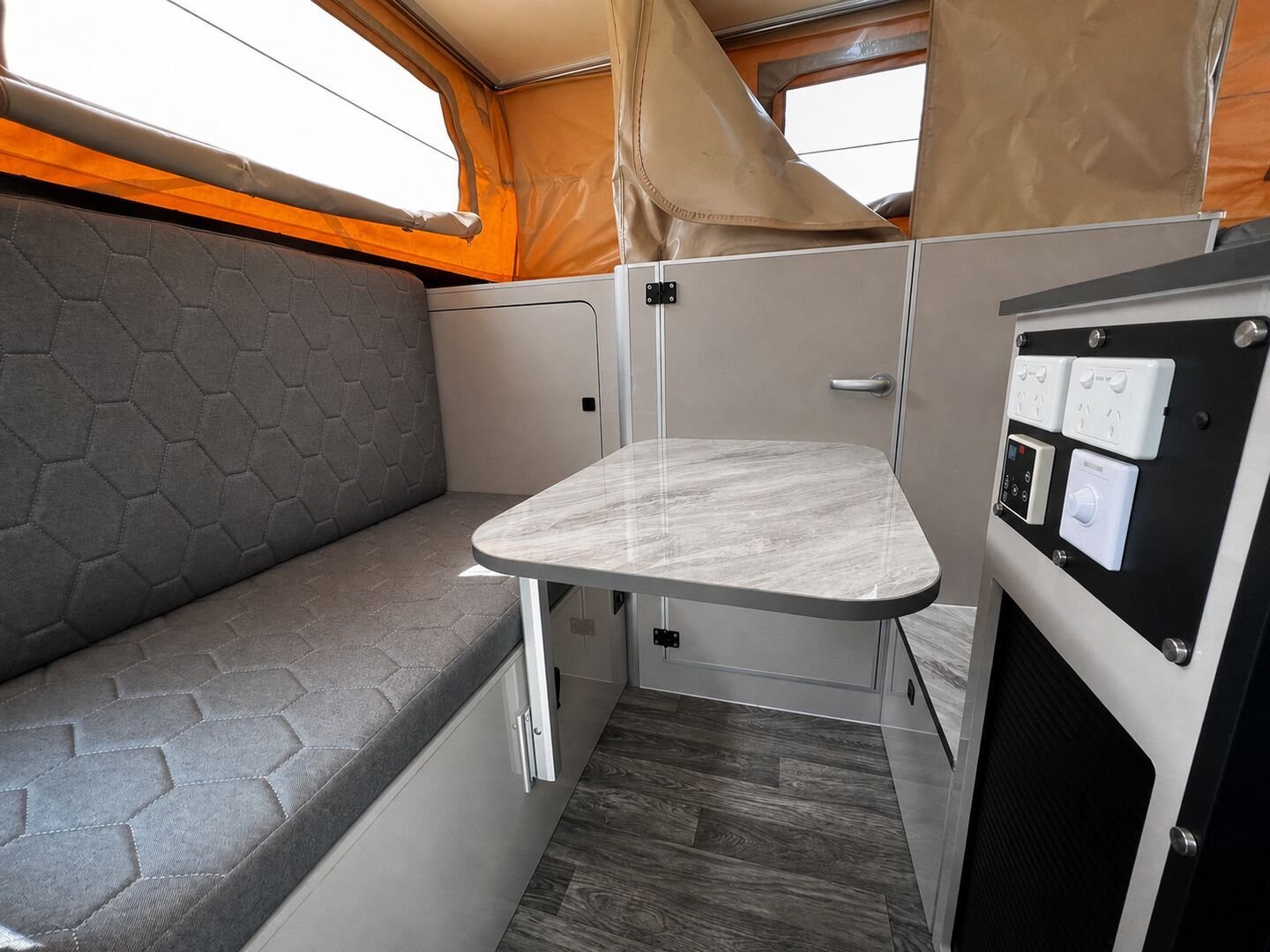 Vehicle, front box, kitchen, water, chassis and interior details 48
