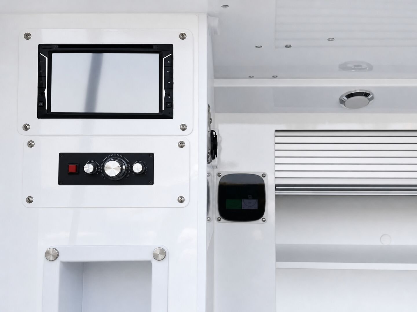 Vehicle, exterior kitchen, spare tyres, interior and control-system details 7