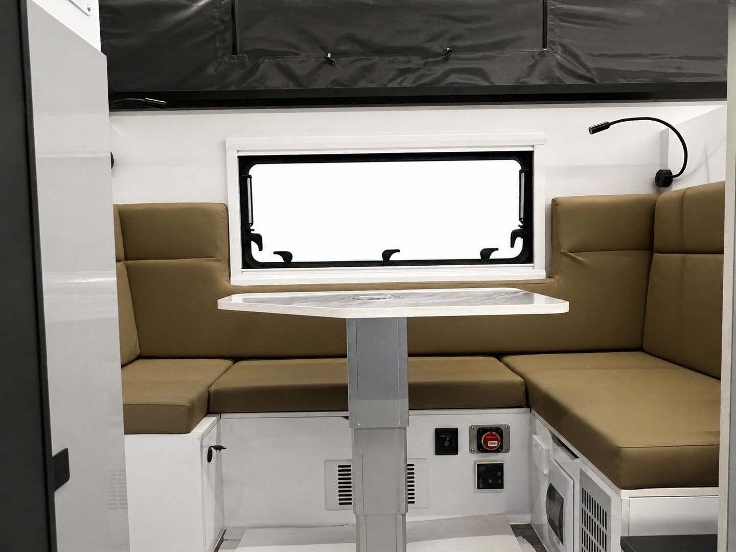Vehicle, exterior kitchen, spare tyres, interior and control-system details 21